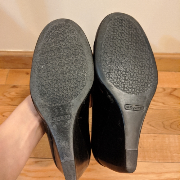 Black Patent Leather Coach Wedges 8.5 - Picture 3 of 4